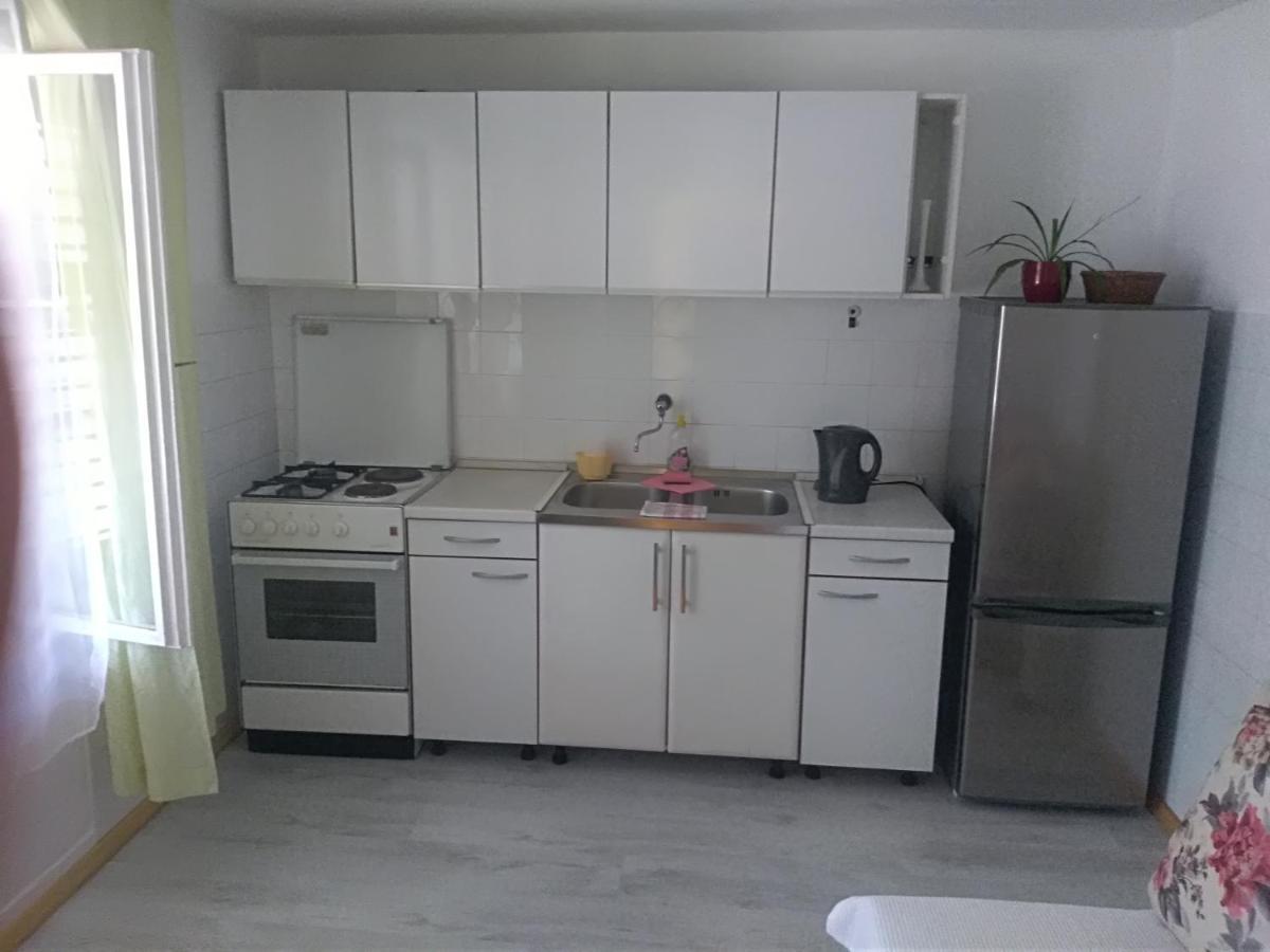 פרימוסטן Apartmani Krbelica 1 מראה חיצוני תמונה